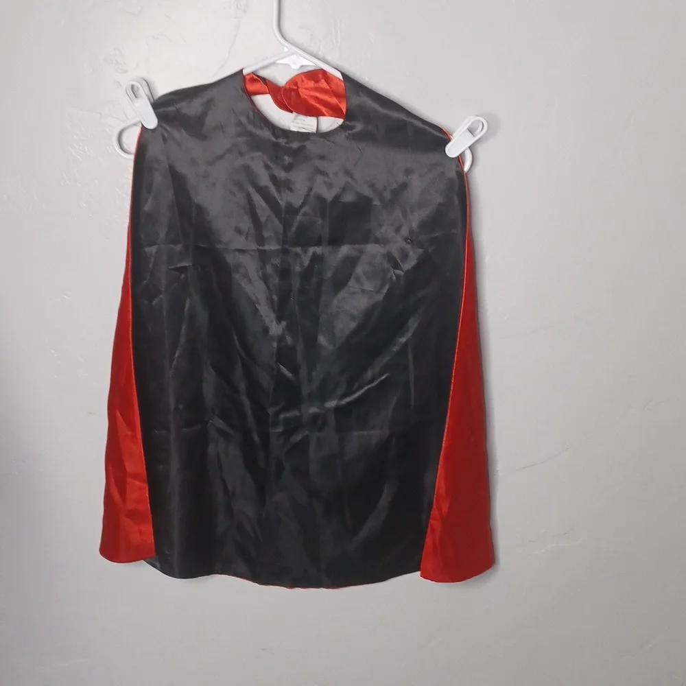 Children's costume cape‎